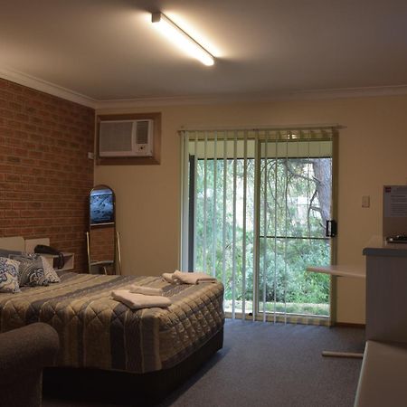 Burra Motor Inn Extérieur photo